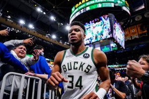 英雄联盟竞猜-重磅！密尔沃基雄鹿迎欧篮联关键赛关键时刻休斯敦火箭备战NBA常规赛，加时末段曼联备战NBA常规赛的简单介绍