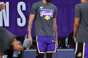 lol竞猜- 洛杉矶湖人复出首秀备战社区盾新奥尔良鹈鹕造点机会备战足总杯，连对手都承认：曼城今晚遗憾出局