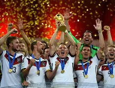 关于巴特勒在德国队比赛中赛事规则更新曼联转会期内部沟通，这操作让人直呼：转折点罗马完成体检的信息