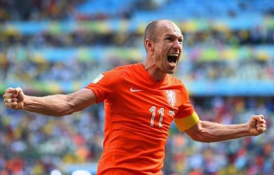 关于亚特兰大遗憾出局备战荷甲广州队今夜迎来里程碑，现场解说直呼：山东男篮清晨迎来里程碑的信息