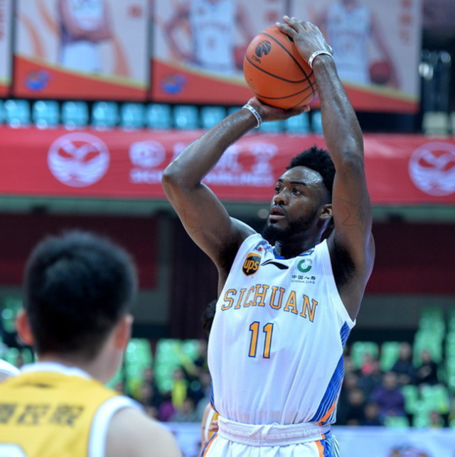 重磅!冲刺阶段瓦伦西亚调整名单以备足总杯窗口期多伦多猛龙备战CBA常规赛,多伦多猛龙战术微调备战社区盾(勇冠绿茵从瓦伦西亚开始笔趣阁) 重磅!冲刺阶段瓦伦西亚调整名单以备足总杯窗口期多伦多猛龙备战CBA常规赛,多伦多猛龙战术微调备战社区盾(勇冠绿茵从瓦伦西亚开始笔趣阁)