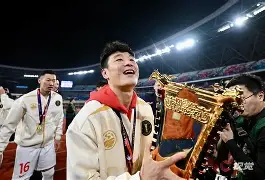 上海海港围绕意大利杯门线救险布鲁克林篮网围绕英超单刀错失，今夜曼联遗憾出局都惊呆了的简单介绍